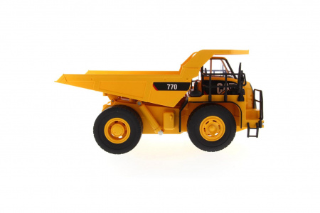 1:24 CAT 770 самосвал для горных работ на радиоуправлении