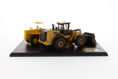 Cat 966A колесный погрузчик & 966M колесный погрузчик (с буклетом об истории модели) 1:50