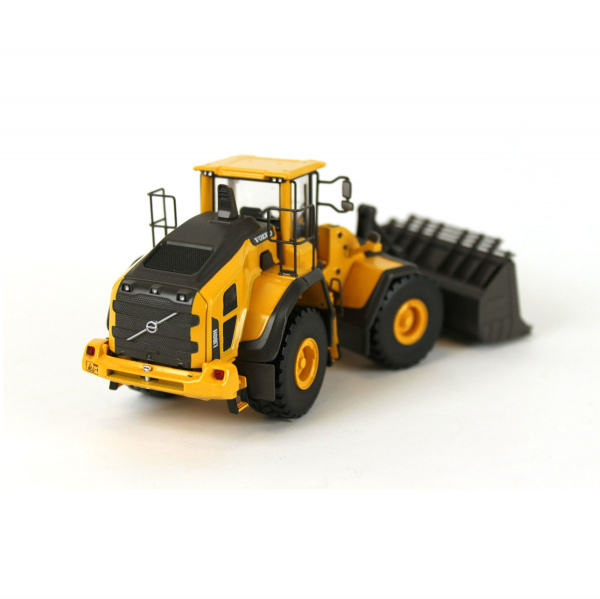 Volvo колесный погрузчик L180H 1:50