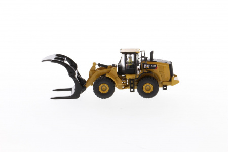 Cat 972M колесный погрузчик с вилами для бревен 1:87