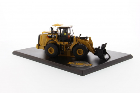 Cat 966A колесный погрузчик & 966M колесный погрузчик (с буклетом об истории модели) 1:50