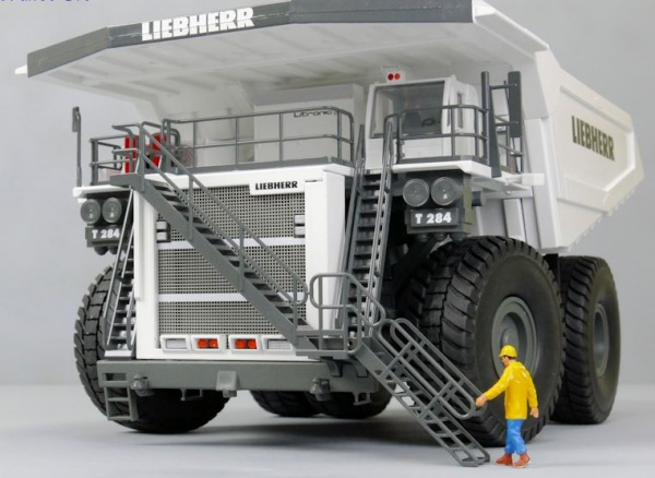 LIEBHERR  T284 горный самосвал 1:50