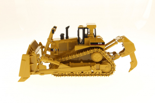 Cat D11R бульдозер с резиновыми гусеницами 1:50 