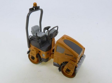 Volvo каток DD 25 1:50