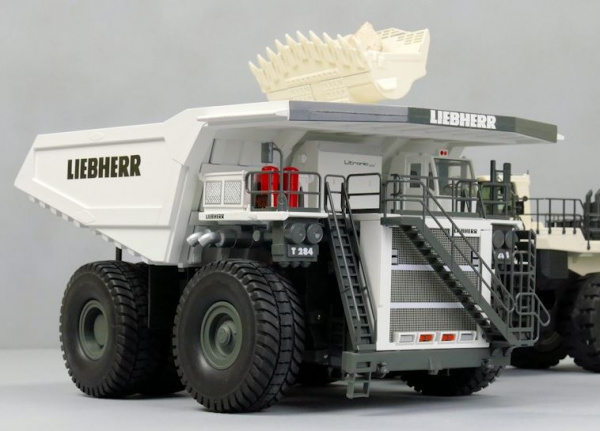 LIEBHERR  T284 горный самосвал 1:50