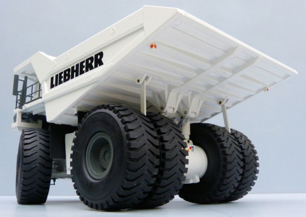 LIEBHERR T 282 - карьерный самосвал 1:50