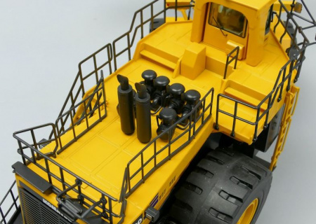 KOMATSU WA1200 колесный погрузчик  1:50