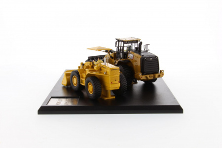 Cat 966A колесный погрузчик & 966M колесный погрузчик (с буклетом об истории модели) 1:50
