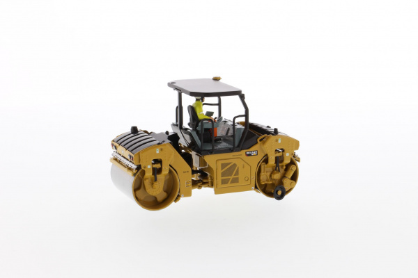 Cat CB-13 сдвоенный вибрационный каток с защитным козырьком 1:50 