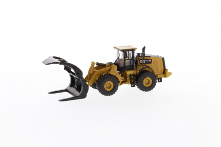 Cat 972M колесный погрузчик с вилами для бревен 1:87