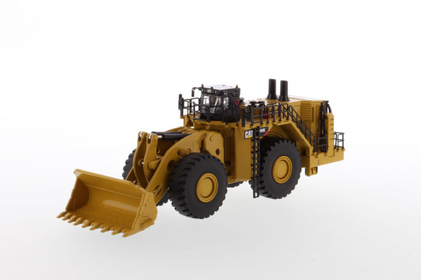 Cat 994K колесный погрузчик 1:125 на блестящей подставке